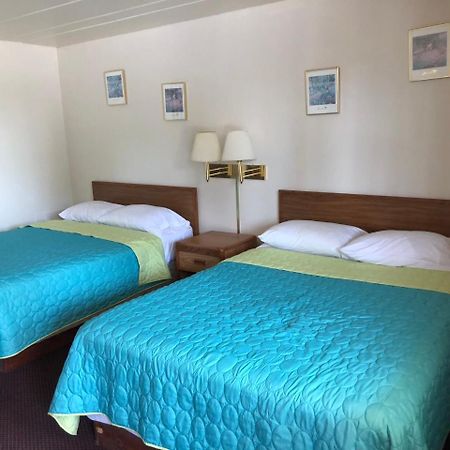 Seaway Motel Roosevelt Park Екстериор снимка