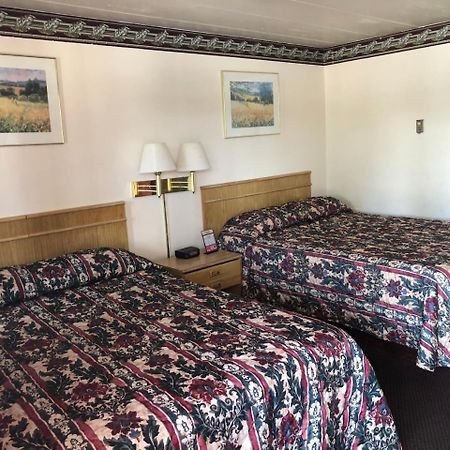 Seaway Motel Roosevelt Park Екстериор снимка
