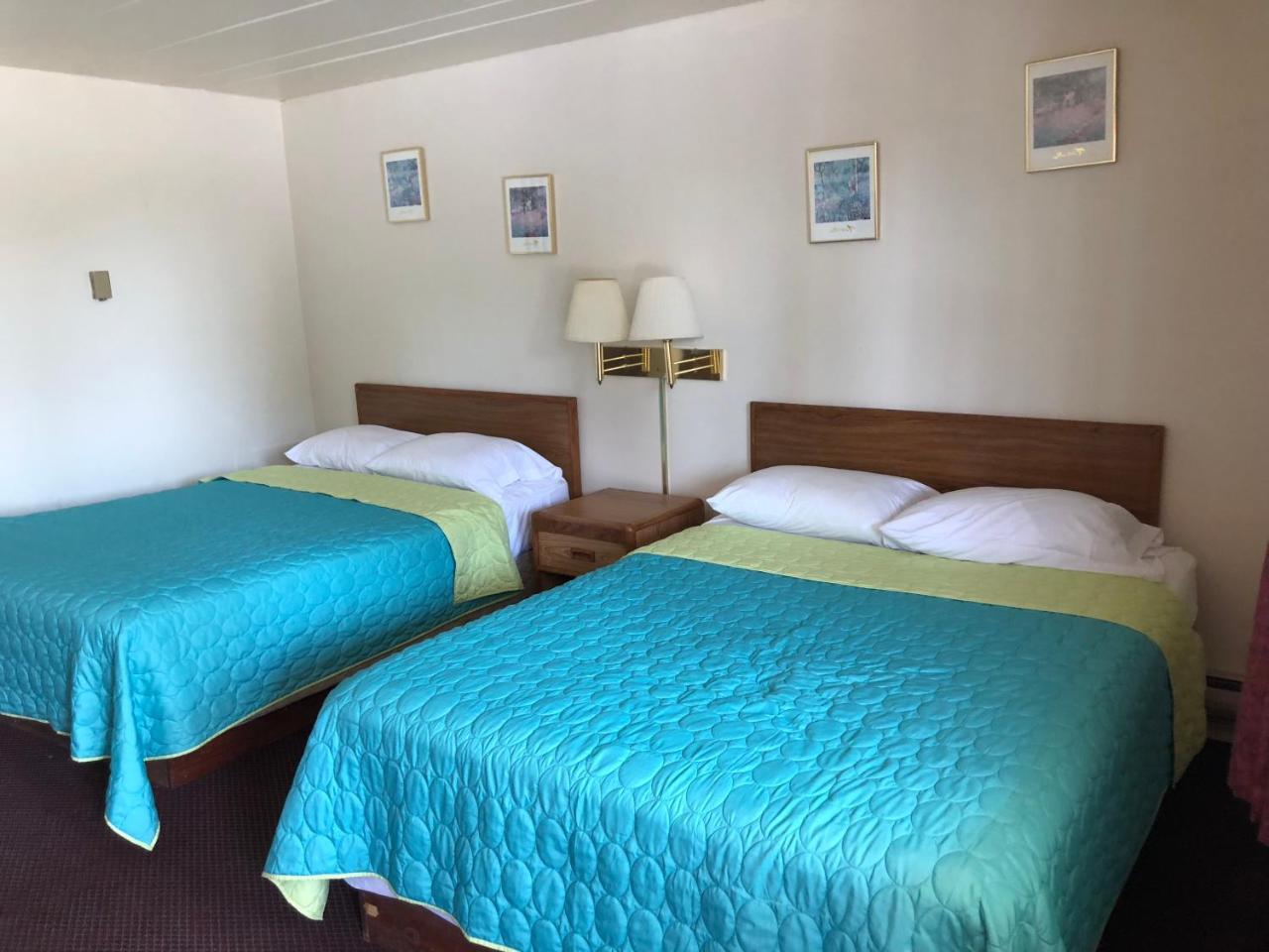 Seaway Motel Roosevelt Park Екстериор снимка