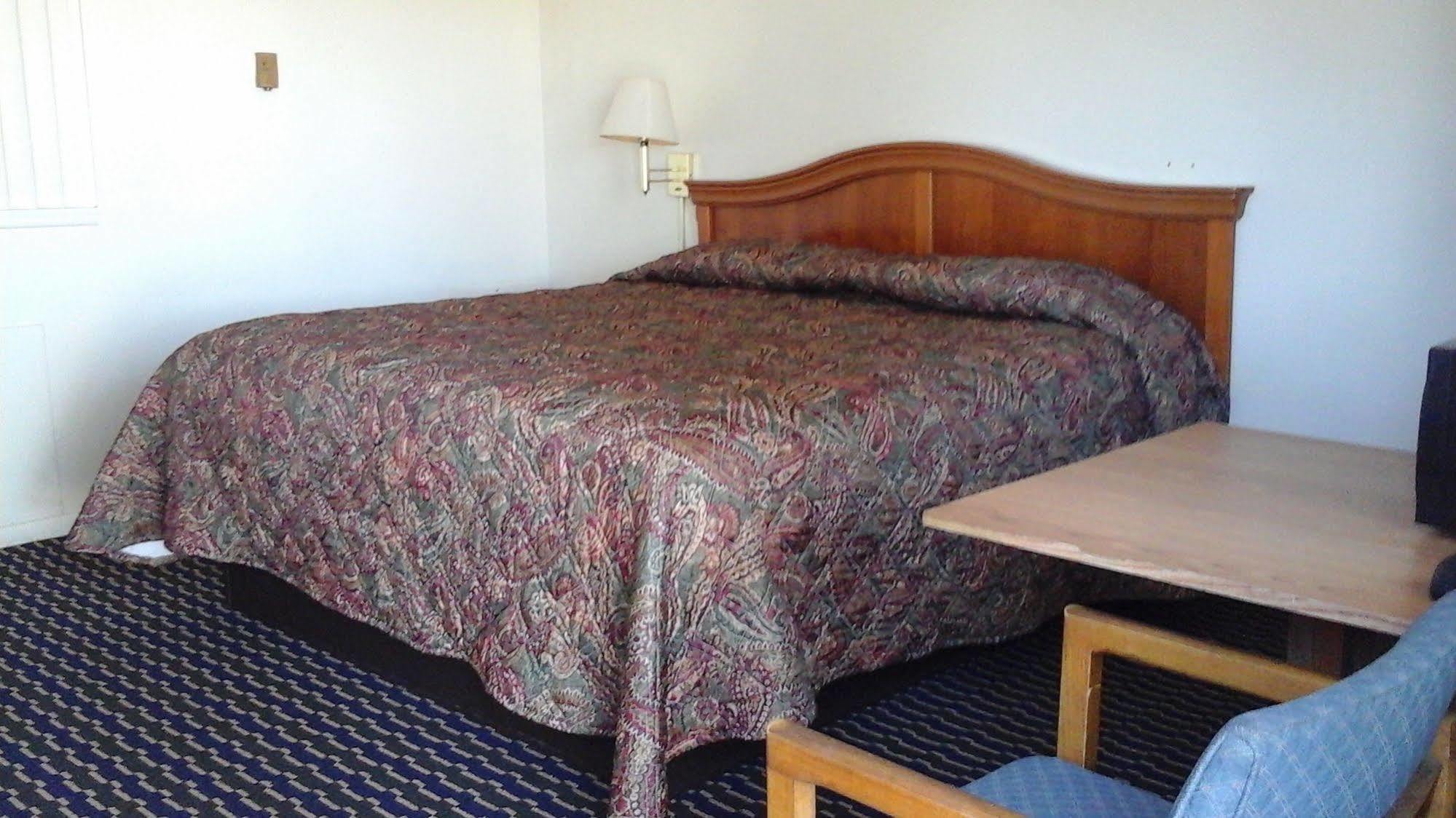Seaway Motel Roosevelt Park Екстериор снимка